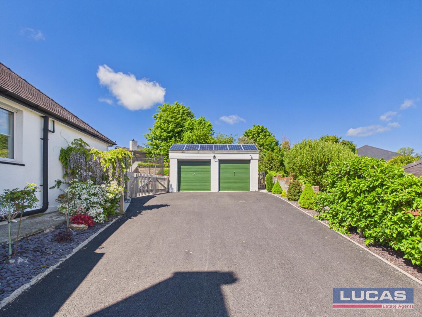 4 bed property in Holyhead Road, Menai Bridge